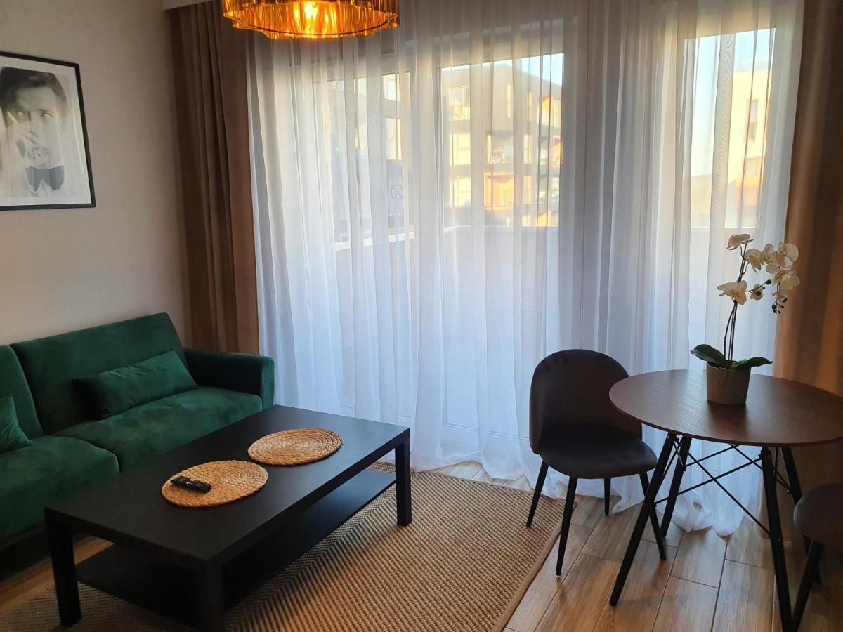 Apartamenty Ceglana Park -Parking W Hali Garazowej- Piekne Nowe Osiedle คาโตวีตเซ ภายนอก รูปภาพ