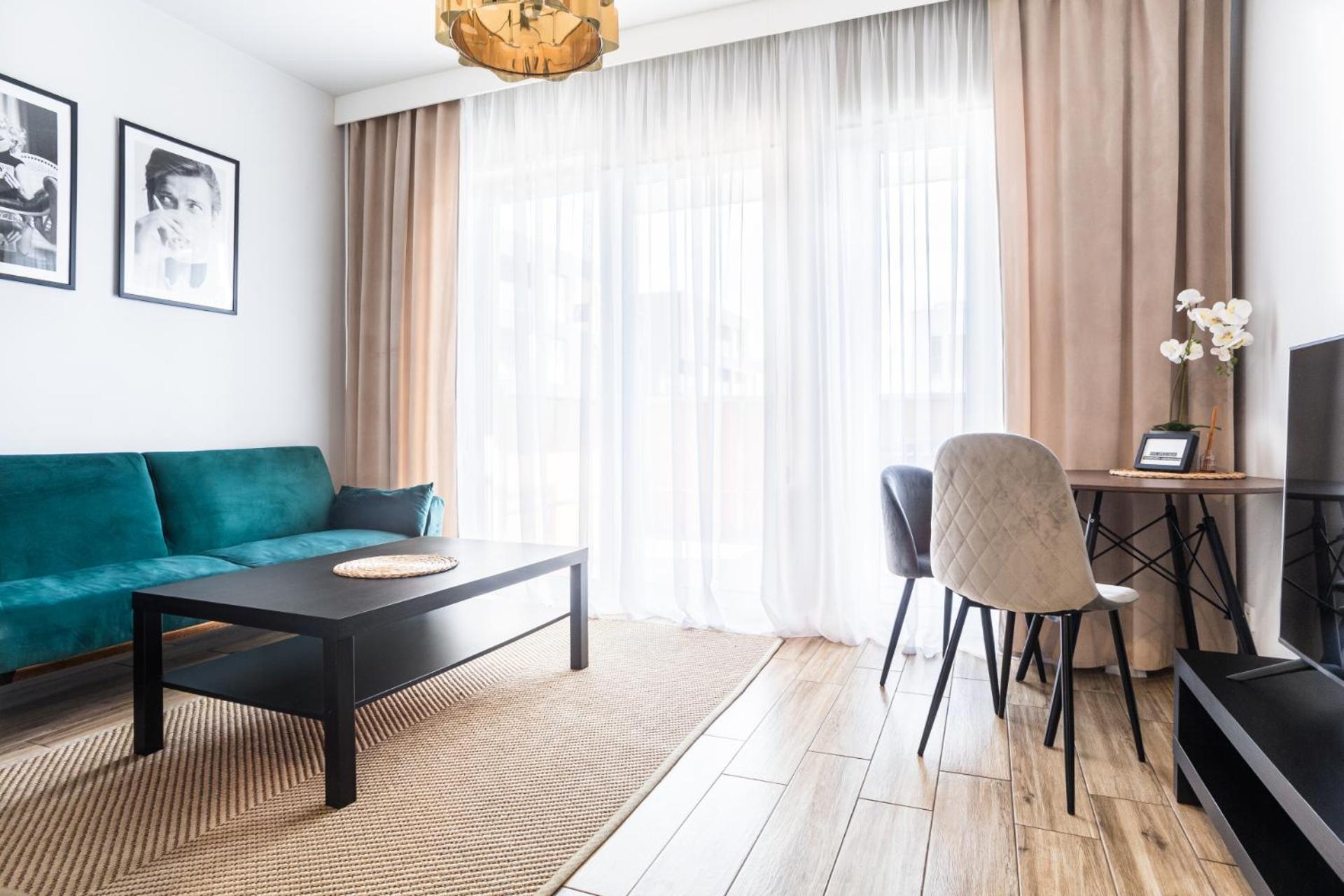 Apartamenty Ceglana Park -Parking W Hali Garazowej- Piekne Nowe Osiedle คาโตวีตเซ ภายนอก รูปภาพ